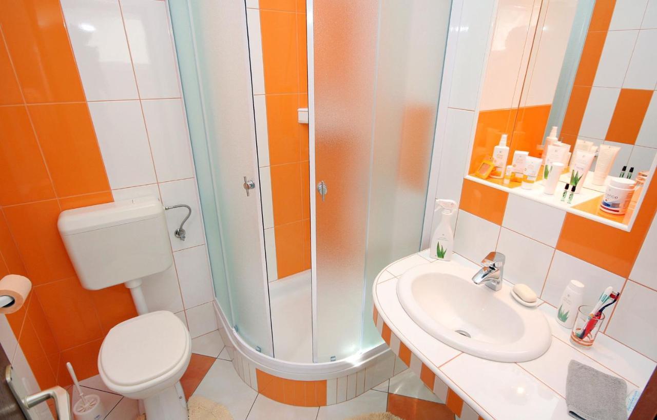 Apartments By The Sea Supetarska Draga - Donja, Rab - 2022 المظهر الخارجي الصورة