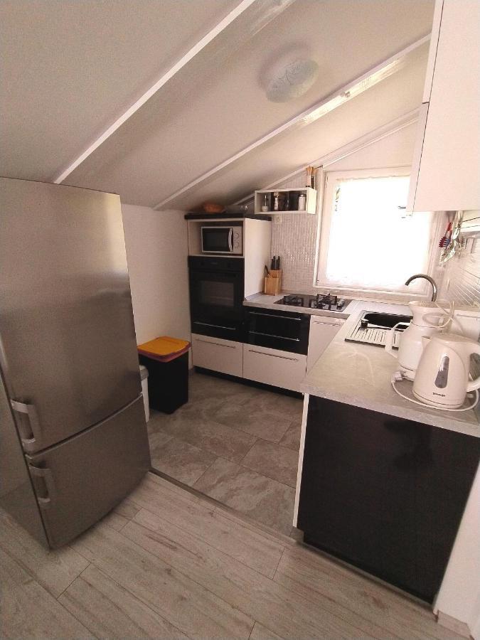 Apartments By The Sea Supetarska Draga - Donja, Rab - 2022 المظهر الخارجي الصورة
