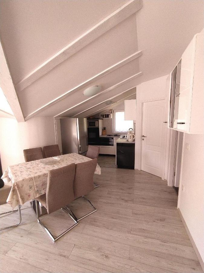 Apartments By The Sea Supetarska Draga - Donja, Rab - 2022 المظهر الخارجي الصورة