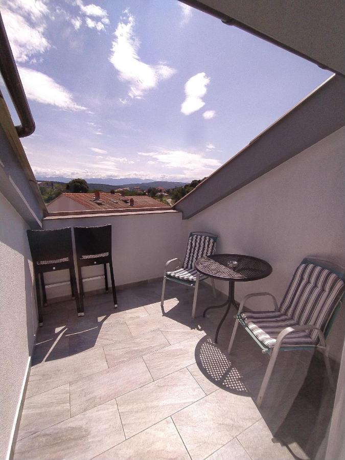 Apartments By The Sea Supetarska Draga - Donja, Rab - 2022 المظهر الخارجي الصورة