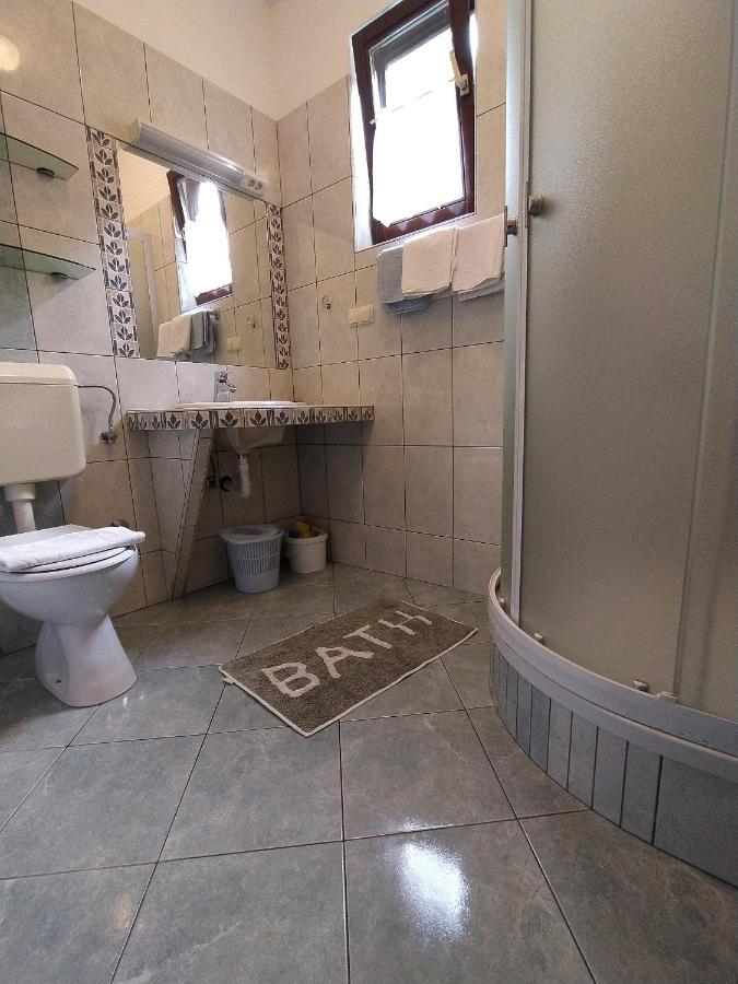 Apartments By The Sea Supetarska Draga - Donja, Rab - 2022 المظهر الخارجي الصورة